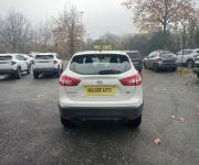 Nissan qashqai II 1.5 dci 110ch 4x2 acenta connect + options 