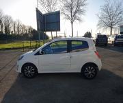 Renault twingo II 1.2 i 75 ch dynamique