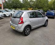 Dacia sandero 1.2 i 75 ch laureate