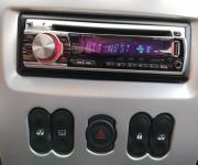 Dacia sandero 1.2 i 75 ch laureate
