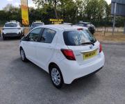 Toyota yaris III phase 2 1.5 vvti hsd eh hybrid 100h e-cvt 100 ch dynamic