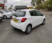 Toyota yaris III phase 2 1.5 vvti hsd eh hybrid 100h e-cvt 100 ch dynamic