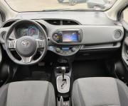 Toyota yaris III phase 2 1.5 vvti hsd eh hybrid 100h e-cvt 100 ch dynamic