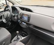 Toyota yaris III phase 2 1.5 vvti hsd eh hybrid 100h e-cvt 100 ch dynamic